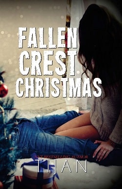 Fallen Crest Christmas (Fallen Crest High 5.25)